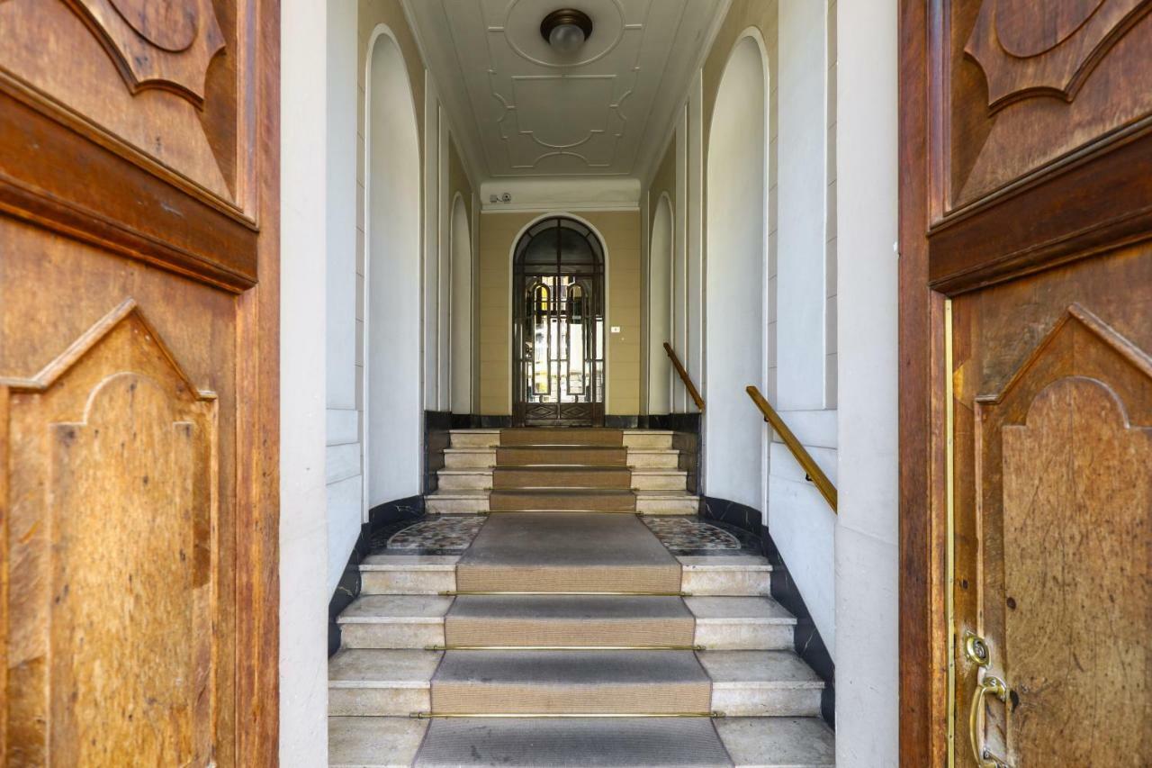 Bed and Breakfast House Of Frames Milán Exterior foto